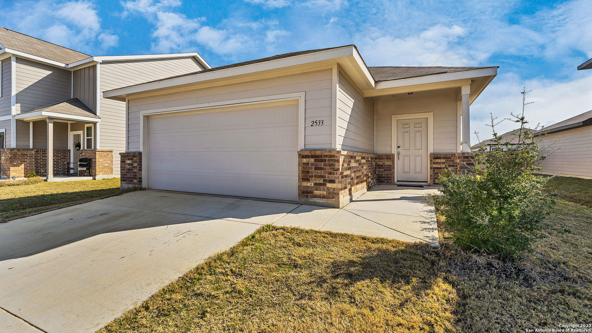 2533 Smokey Cove Seguin TX 78155