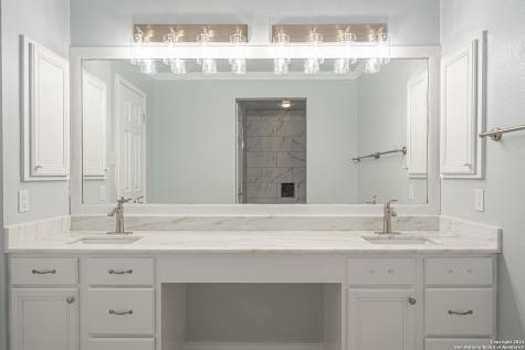 2207 Opal Creek Drive San Antonio TX 78232