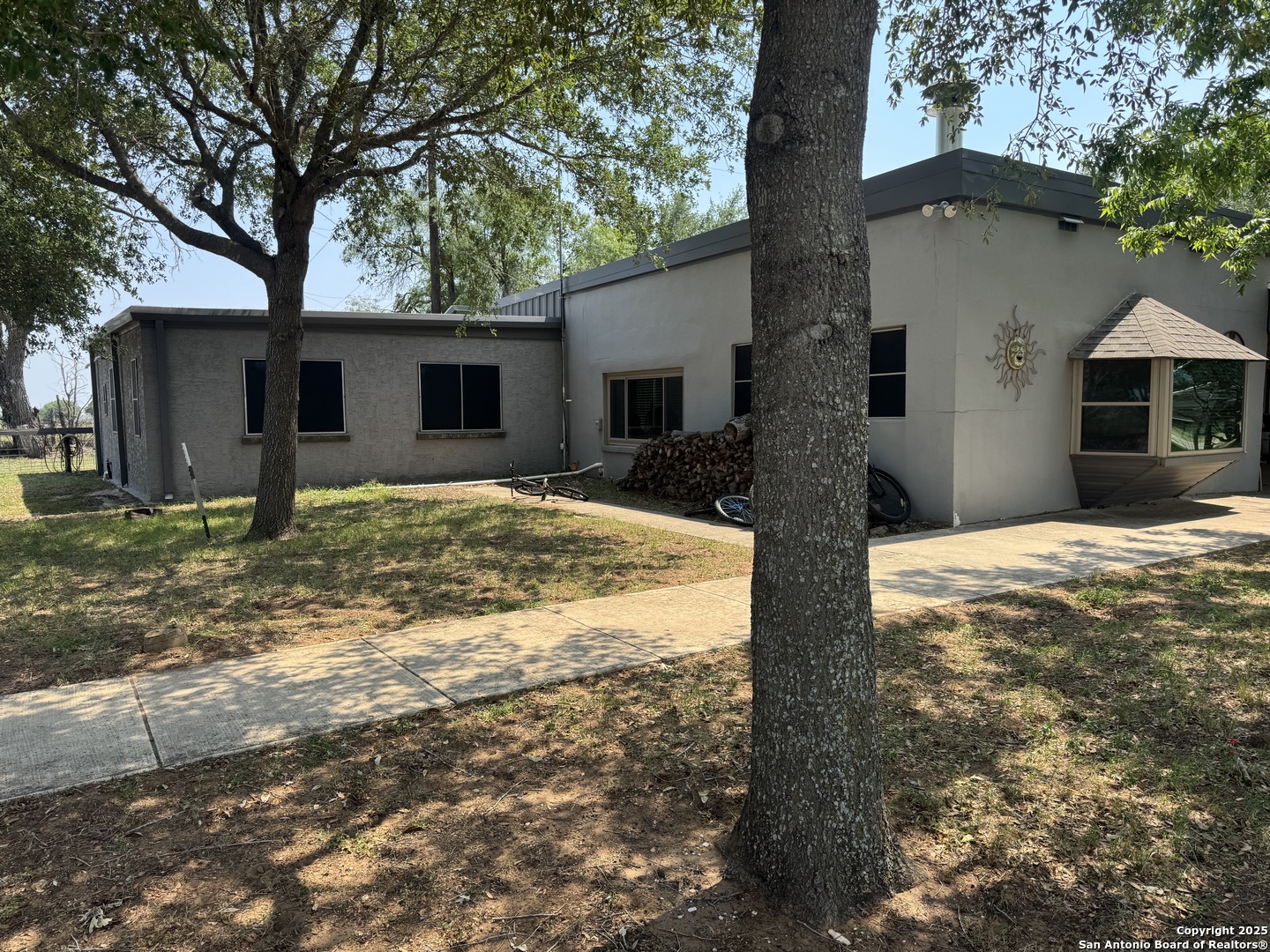 7084 Richter Elmendorf TX 78112