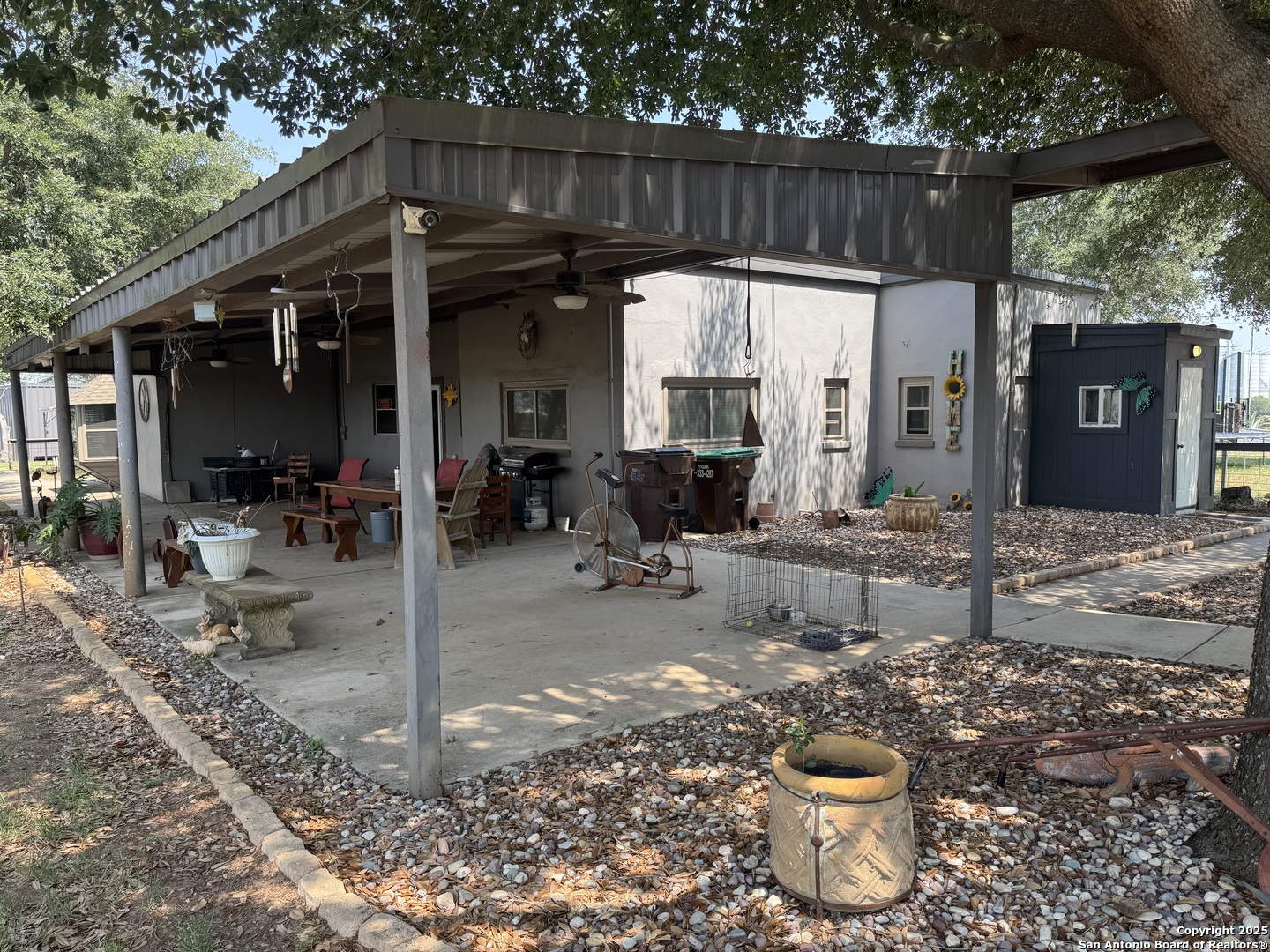 7084 Richter Elmendorf TX 78112