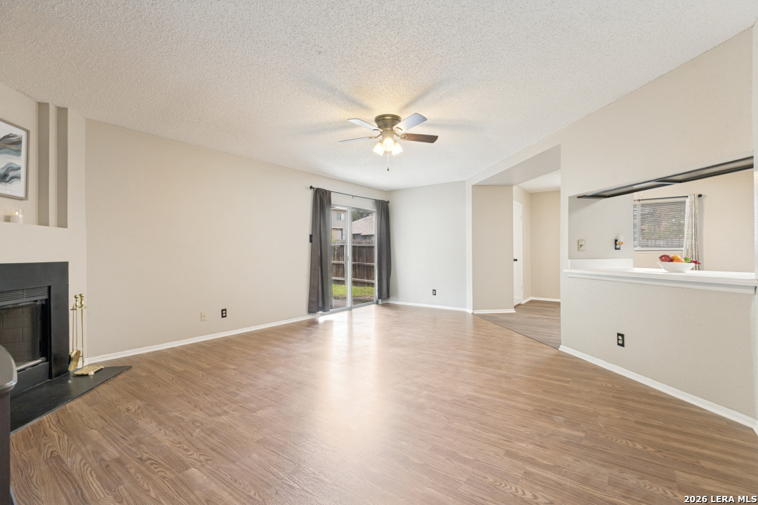 6402 Beech Trail Converse TX 78109