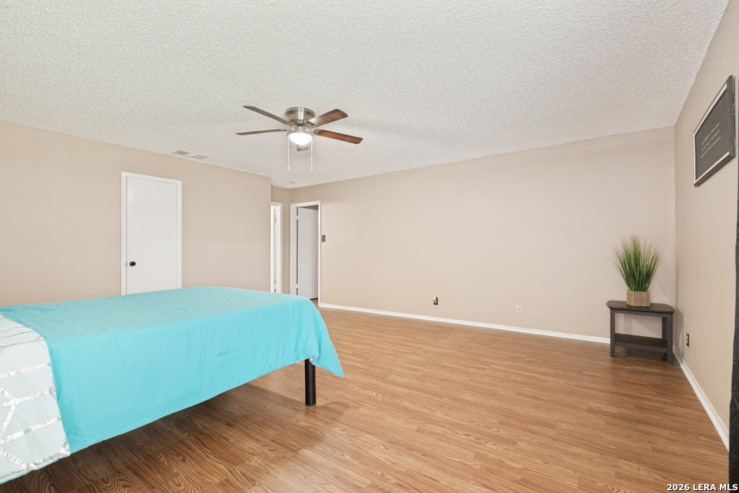 6402 Beech Trail Converse TX 78109