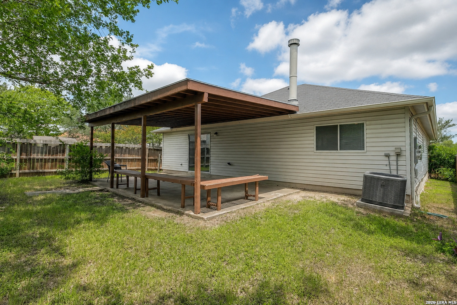 6402 Beech Trail Converse TX 78109