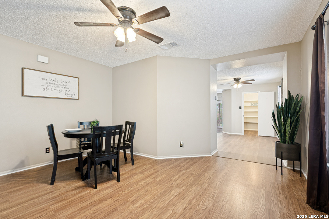 6402 Beech Trail Converse TX 78109