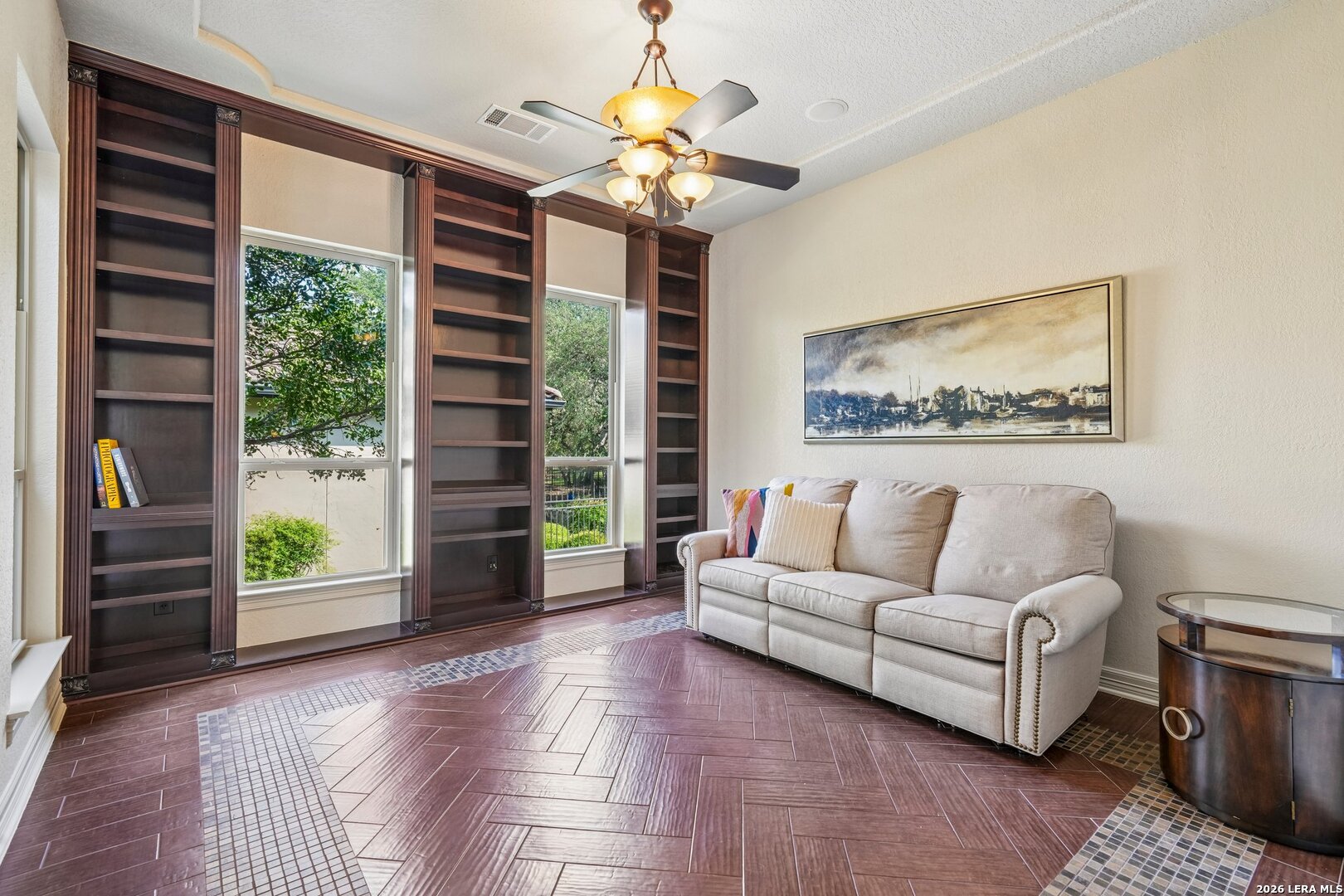 22715 Colibries San Antonio TX 78261