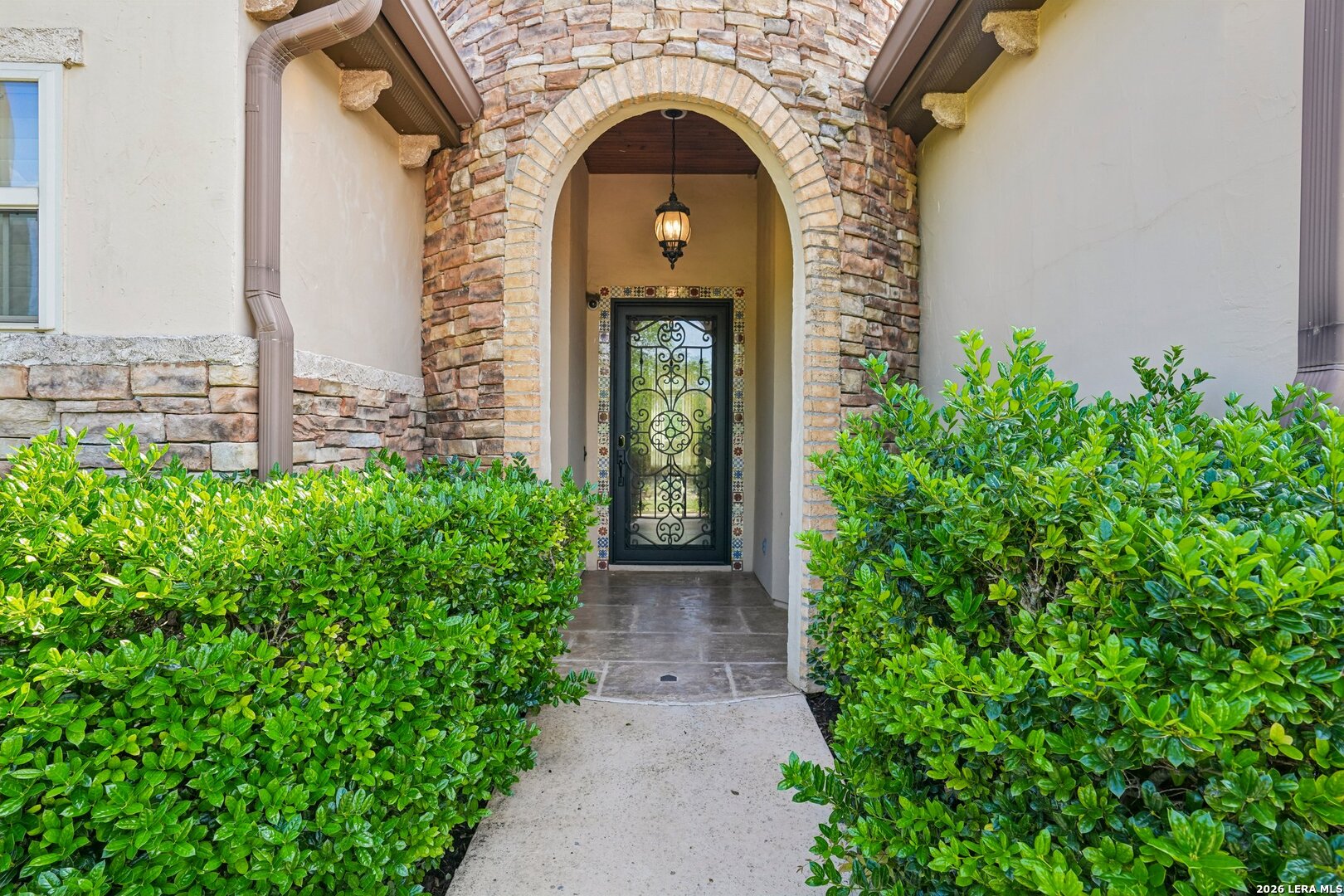 22715 Colibries San Antonio TX 78261