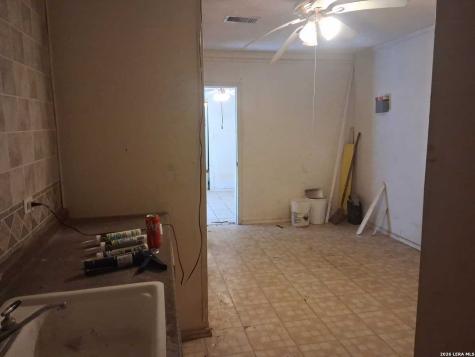 1420 Schulle San Marcos TX 78666
