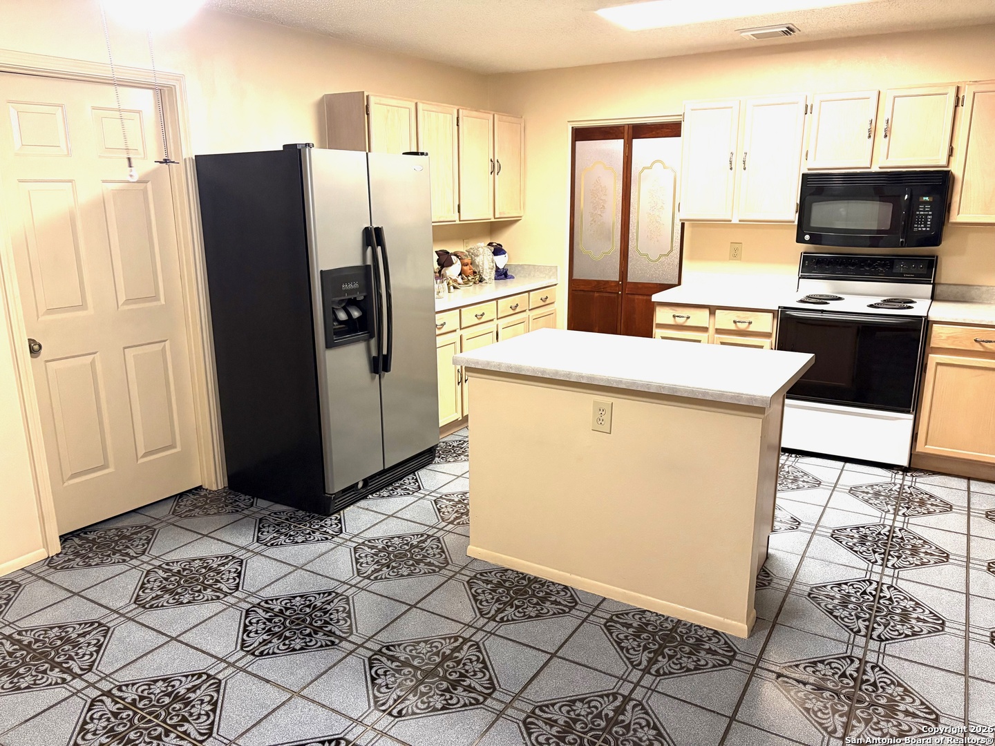 7501 Avery Live Oak TX 78233