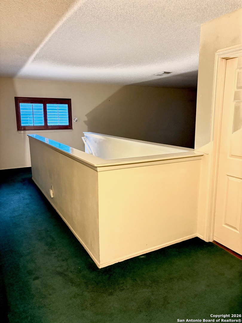 7501 Avery Live Oak TX 78233