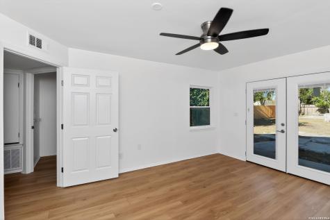 404 Hugo Kerrville TX 78028