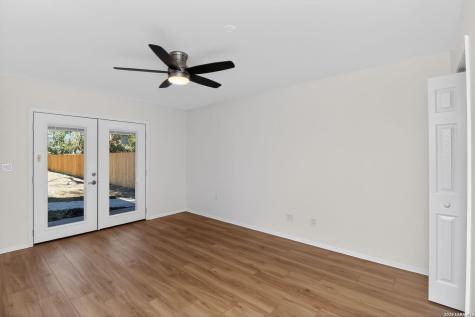 404 Hugo Kerrville TX 78028