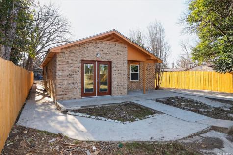 404 Hugo Kerrville TX 78028