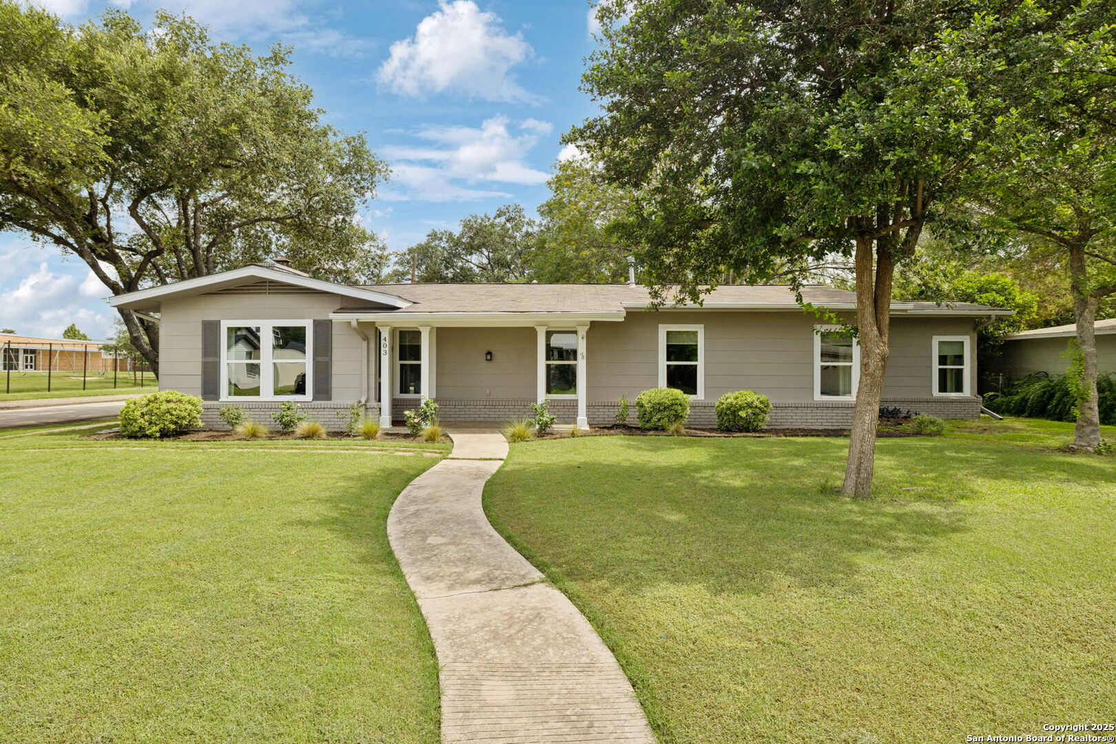 403 Larkwood San Antonio TX 78209