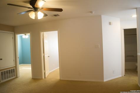 327 Cedron Chase San Antonio TX 78253