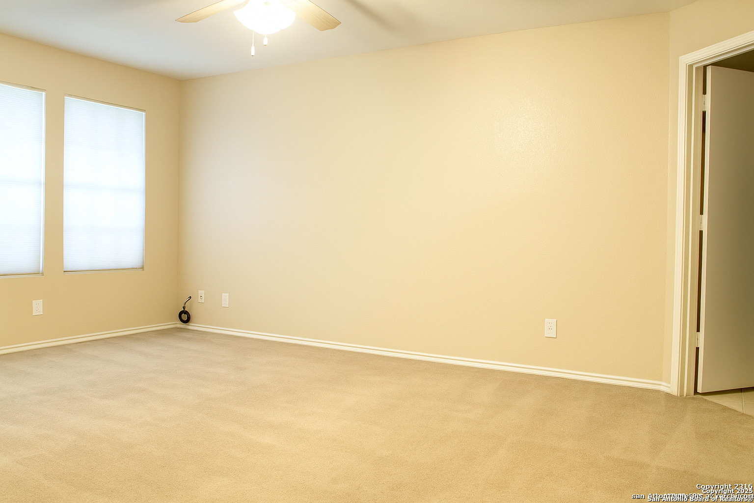327 Cedron Chase San Antonio TX 78253