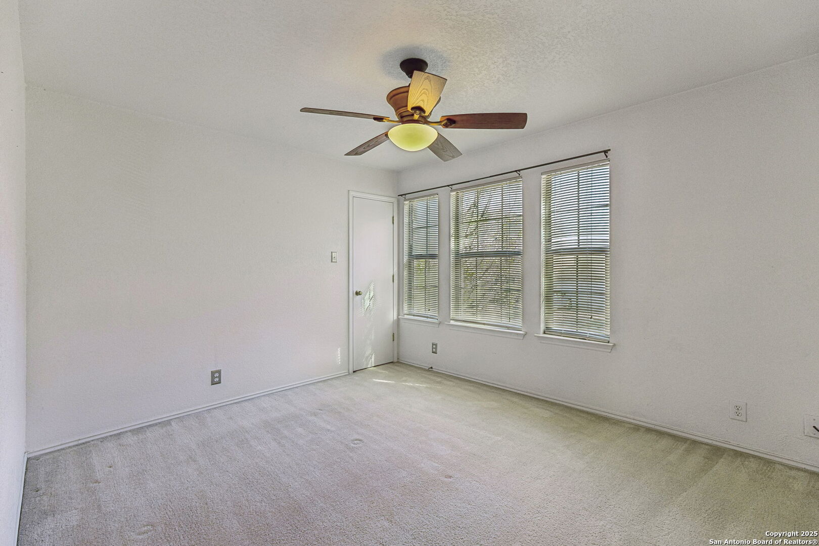 419 Talon Ridge San Antonio TX 78253