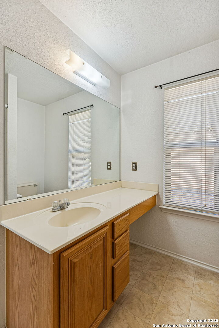419 Talon Ridge San Antonio TX 78253