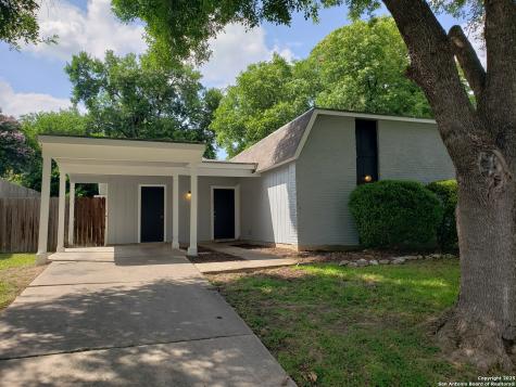 113 Little Oaks San Antonio TX 78233