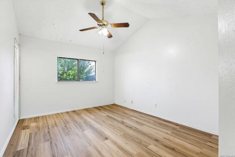 3162 Beacon Field San Antonio TX 78245