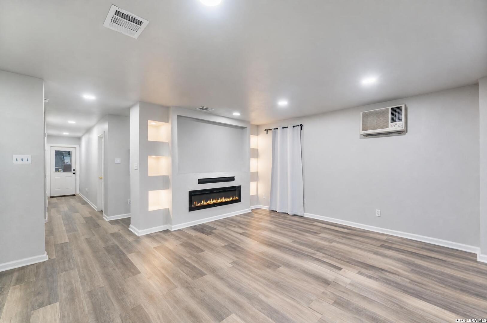 1403 Meadow Glen Adkins TX 78101