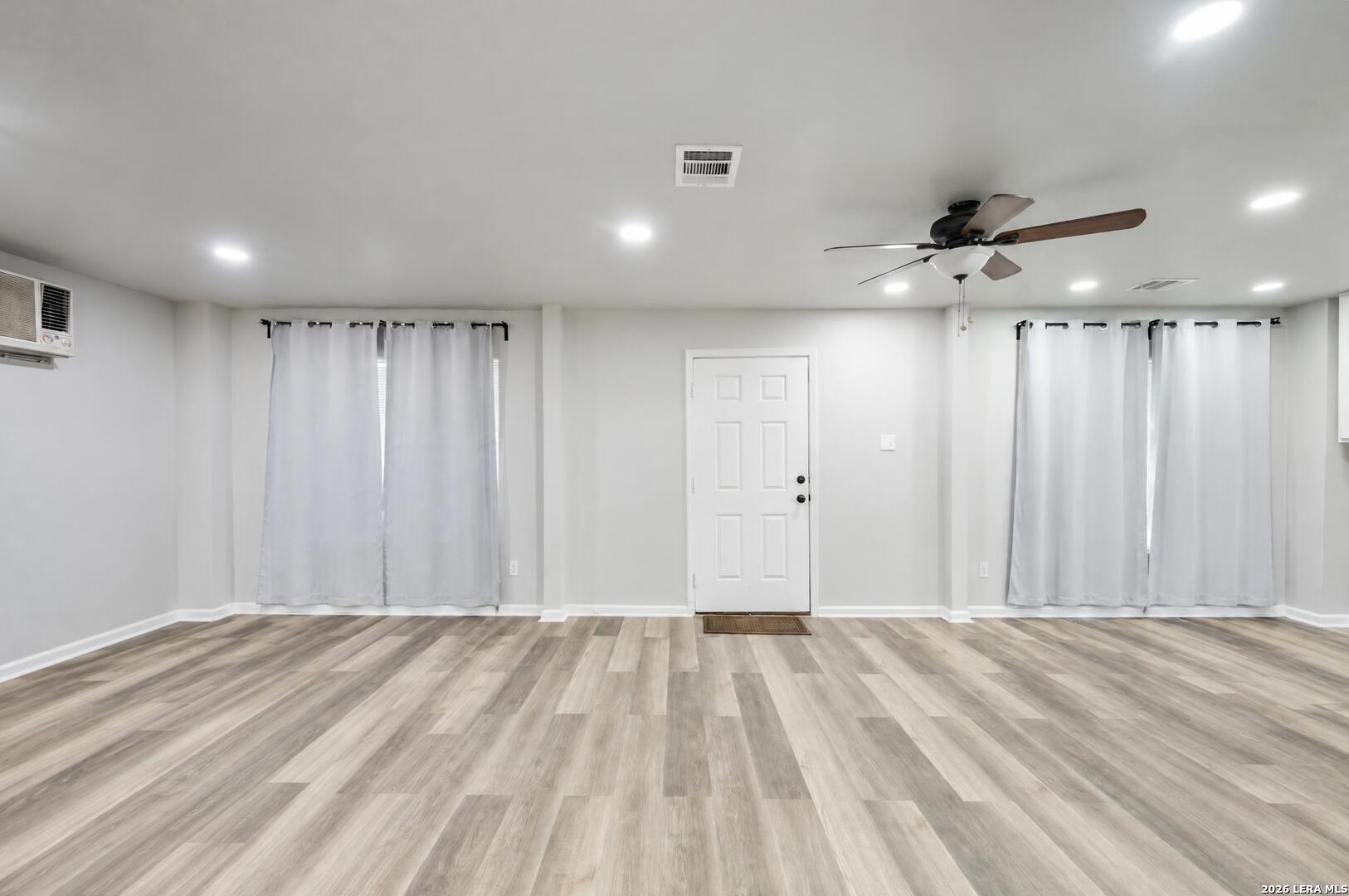 1403 Meadow Glen Adkins TX 78101