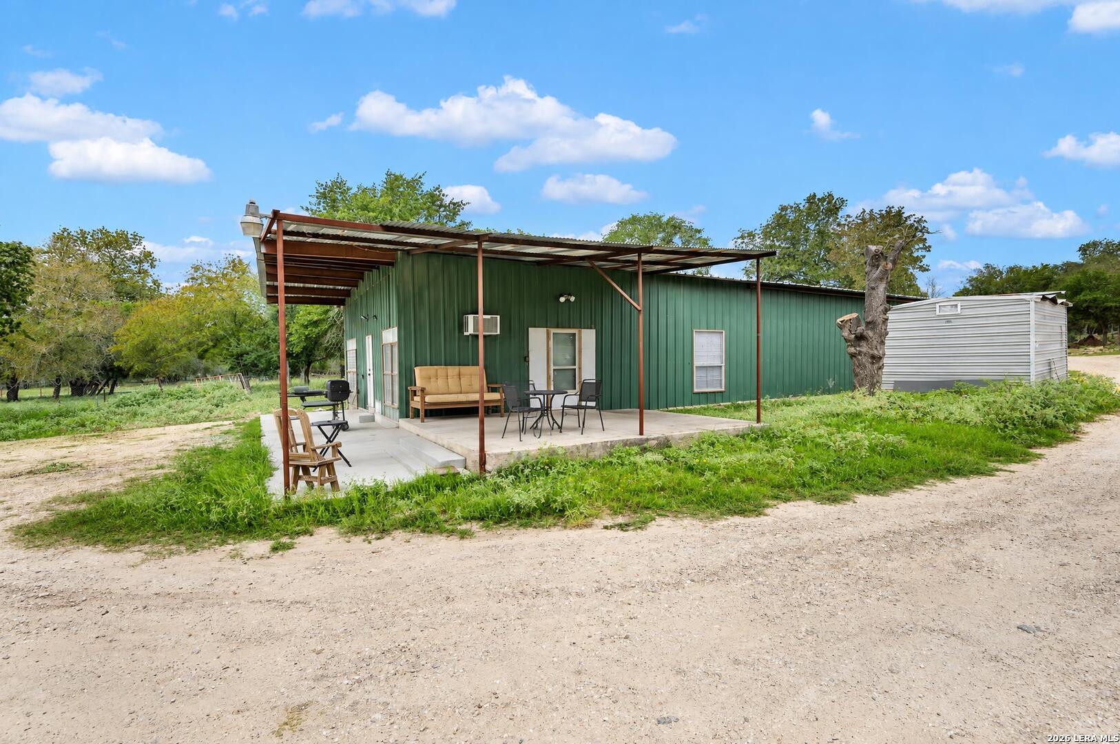 1403 Meadow Glen Adkins TX 78101