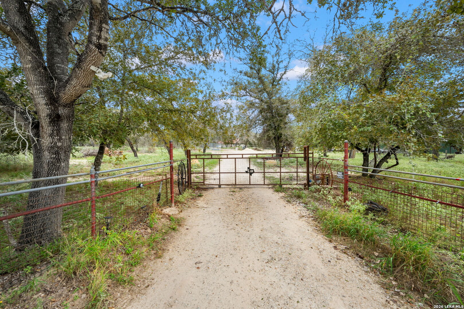 1403 Meadow Glen Adkins TX 78101