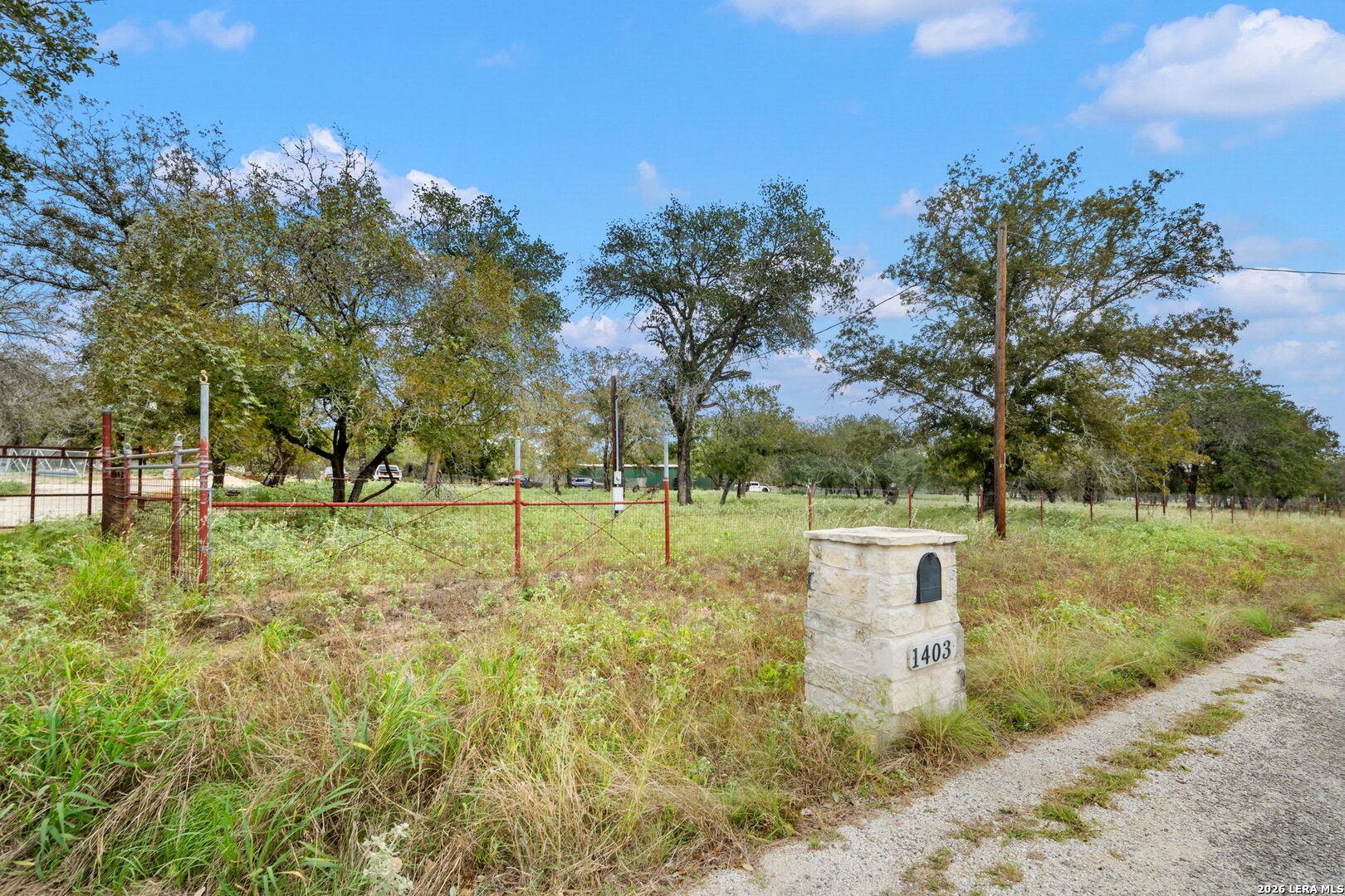 1403 Meadow Glen Adkins TX 78101