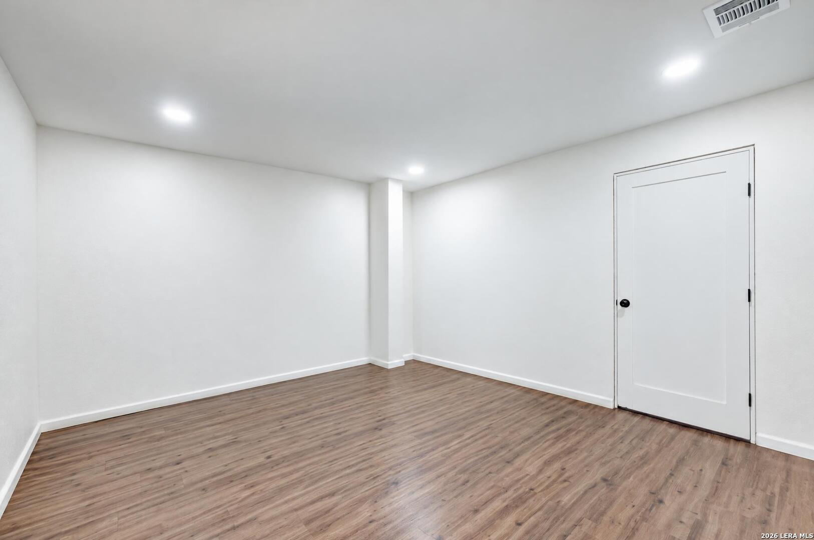 1403 Meadow Glen Adkins TX 78101