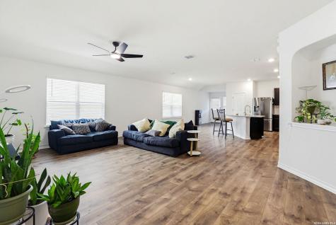 9916 Bratten Rise San Antonio TX 78254