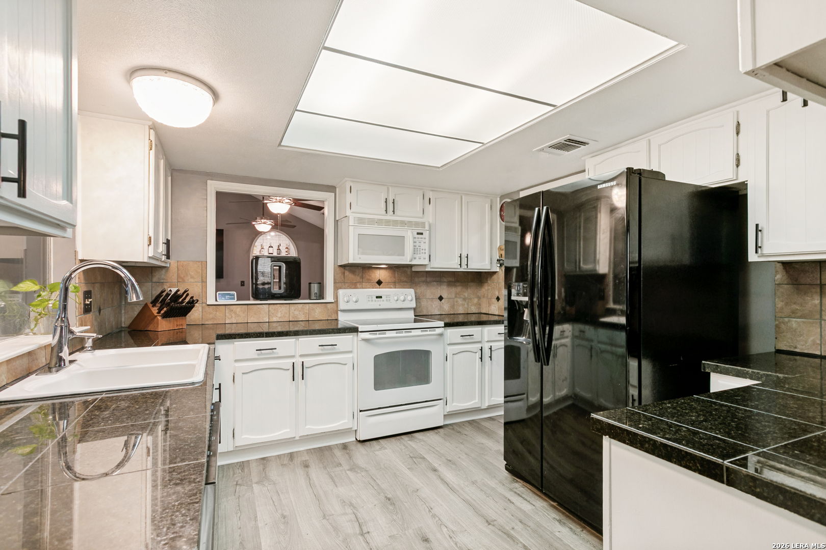 4631 Barhill Street San Antonio TX 78217