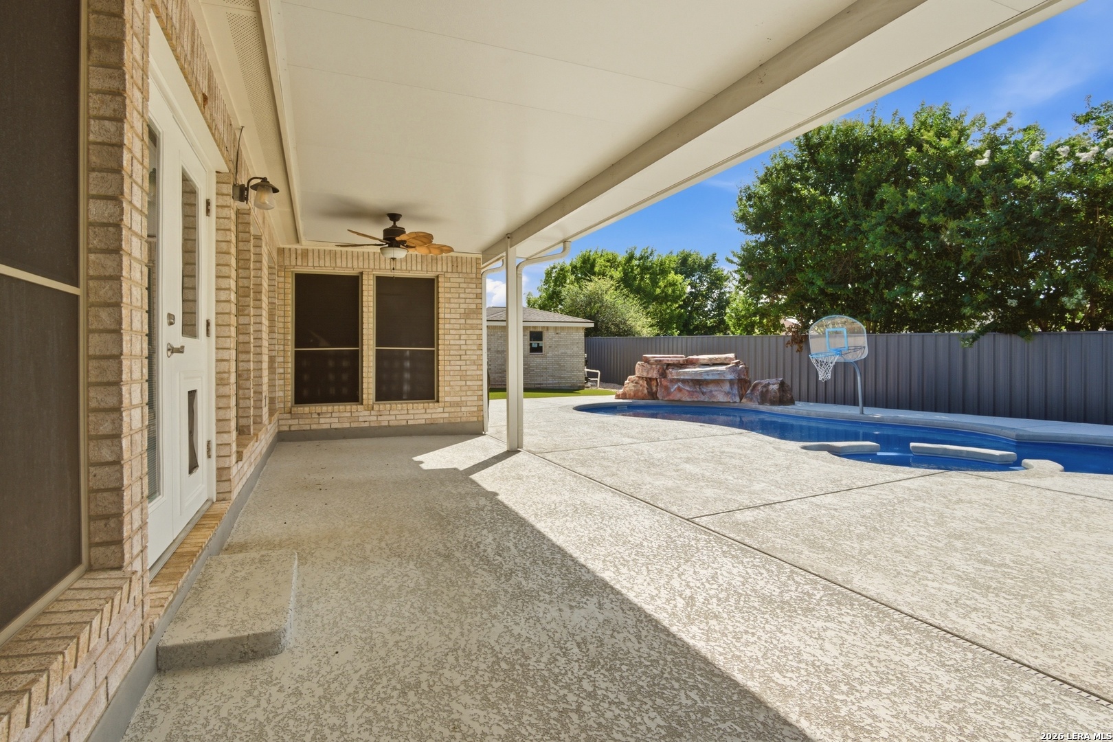 128 Alexandria Street La Vernia TX 78121