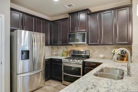 12423 Lincoln Creek San Antonio TX 78254