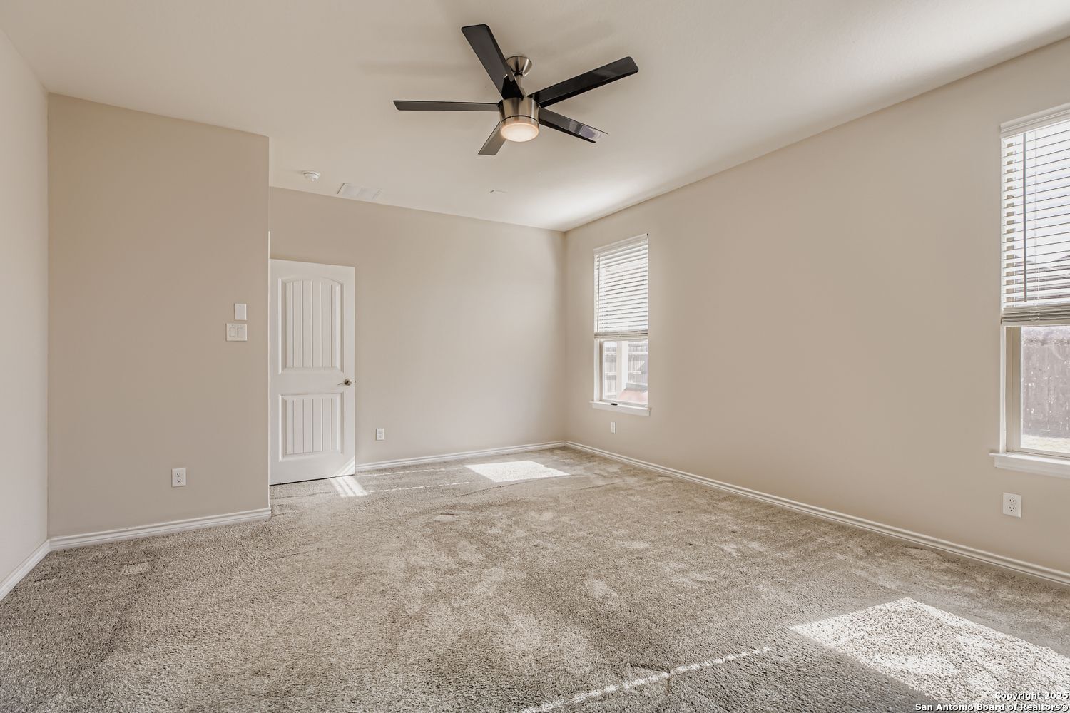 1912 Cool Breeze New Braunfels TX 78130