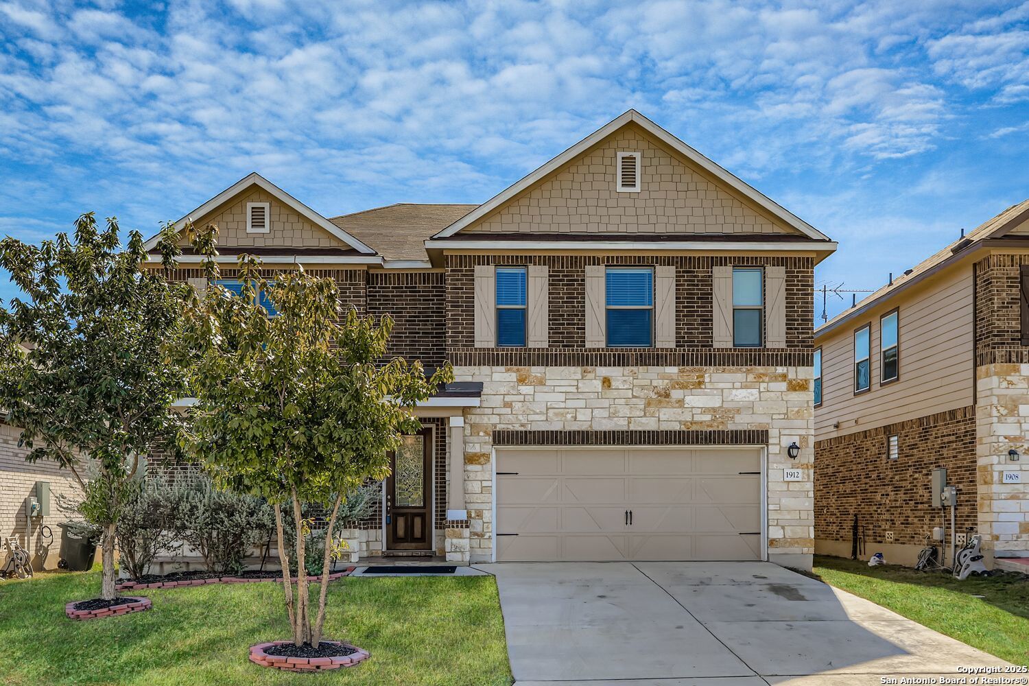 1912 Cool Breeze New Braunfels TX 78130