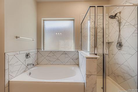 1912 Cool Breeze New Braunfels TX 78130