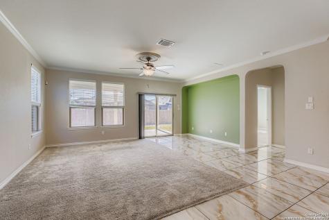1912 Cool Breeze New Braunfels TX 78130