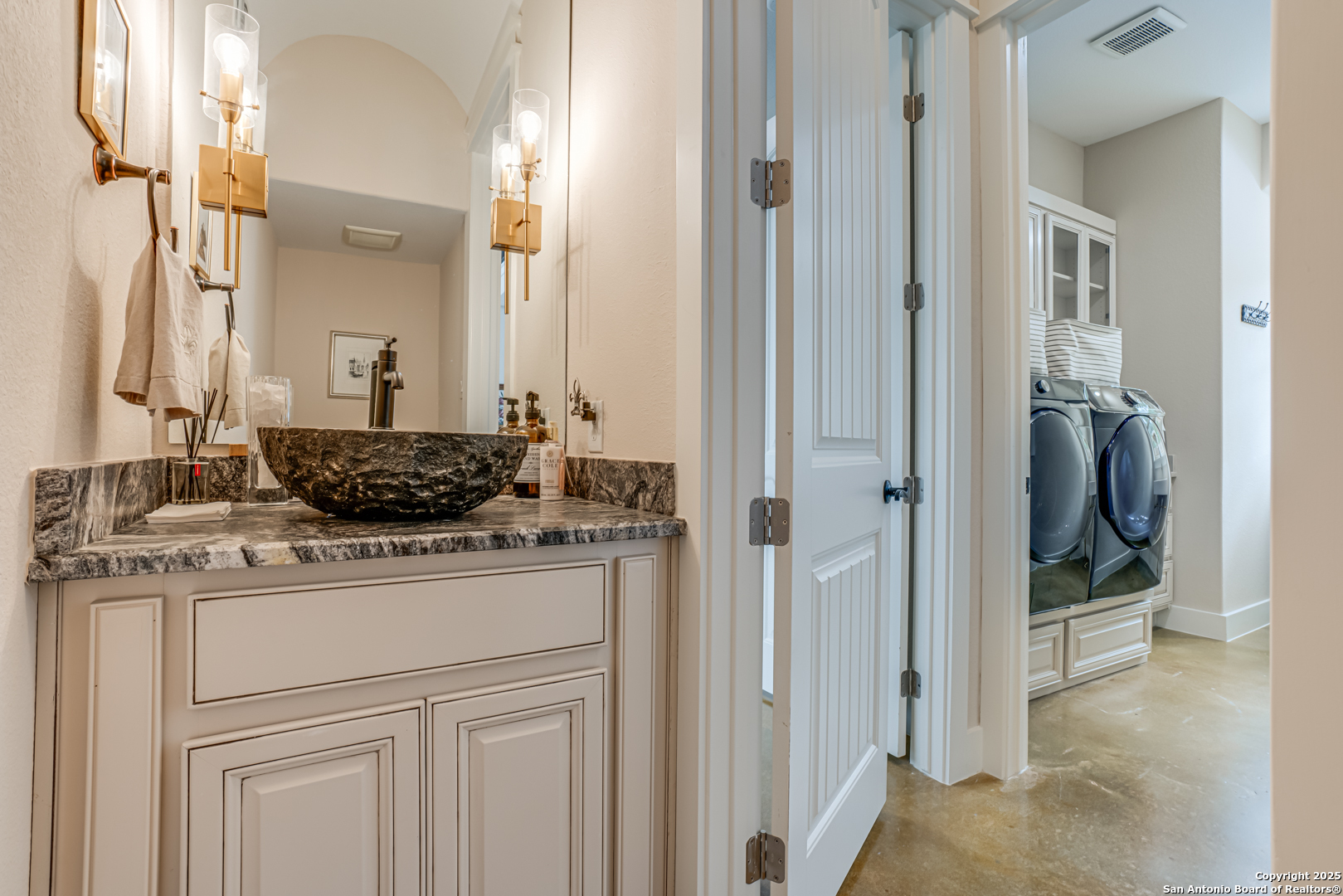 2191 Grandview Forest Canyon Lake TX 78133
