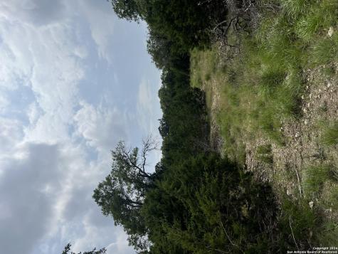 737 Caballo Trail Canyon Lake TX 78133