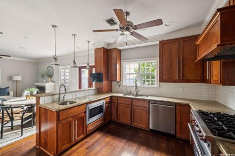 158 Katherine Court San Antonio TX 78209