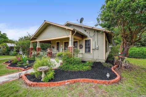 719 Elm Street Blanco TX 78606