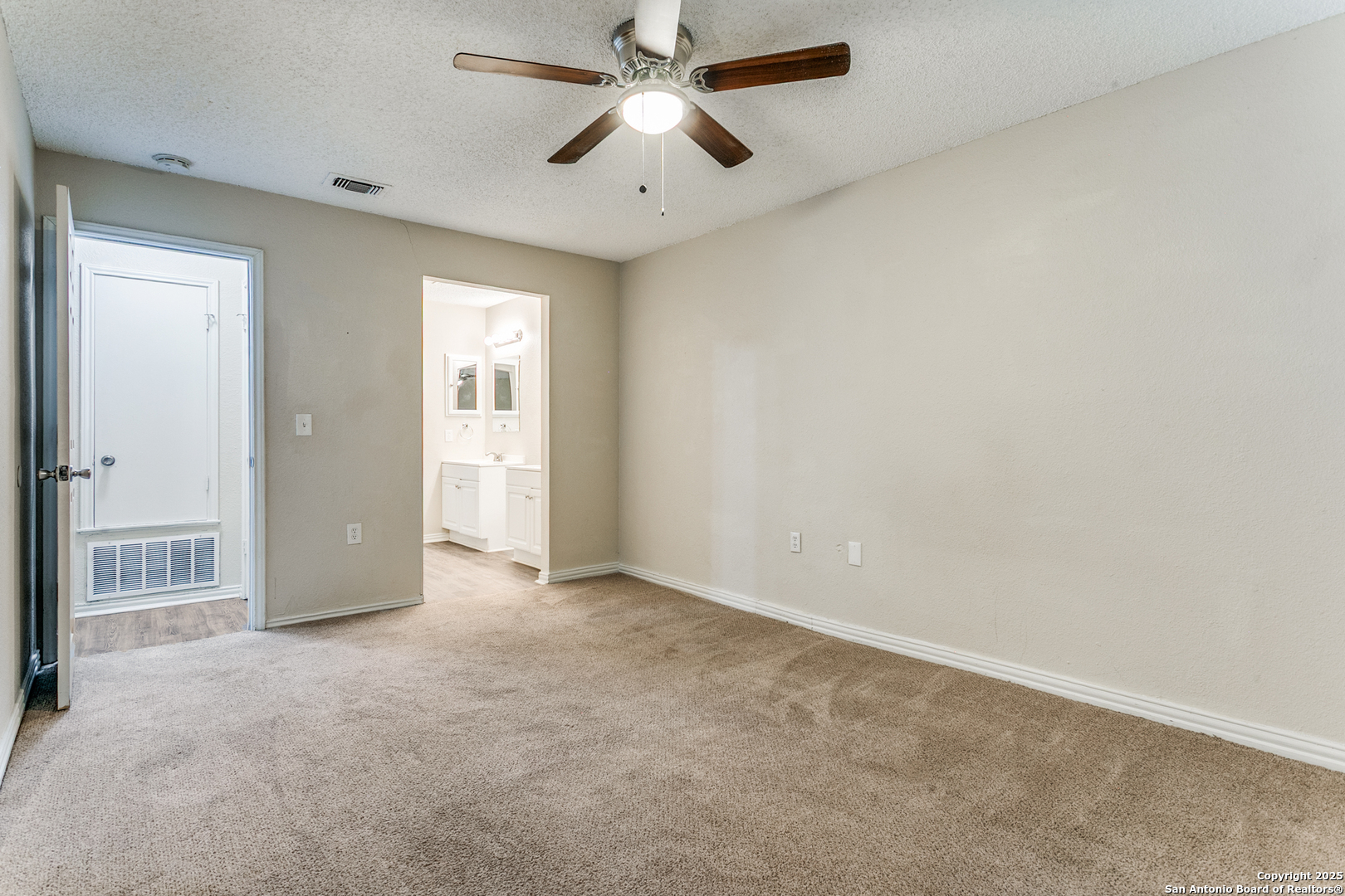 6815 Hillside Peak San Antonio TX 78233