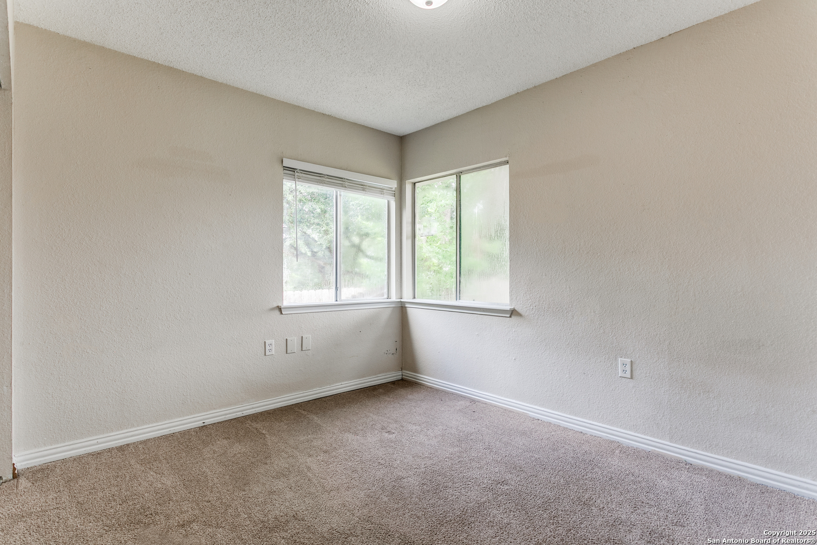 6815 Hillside Peak San Antonio TX 78233
