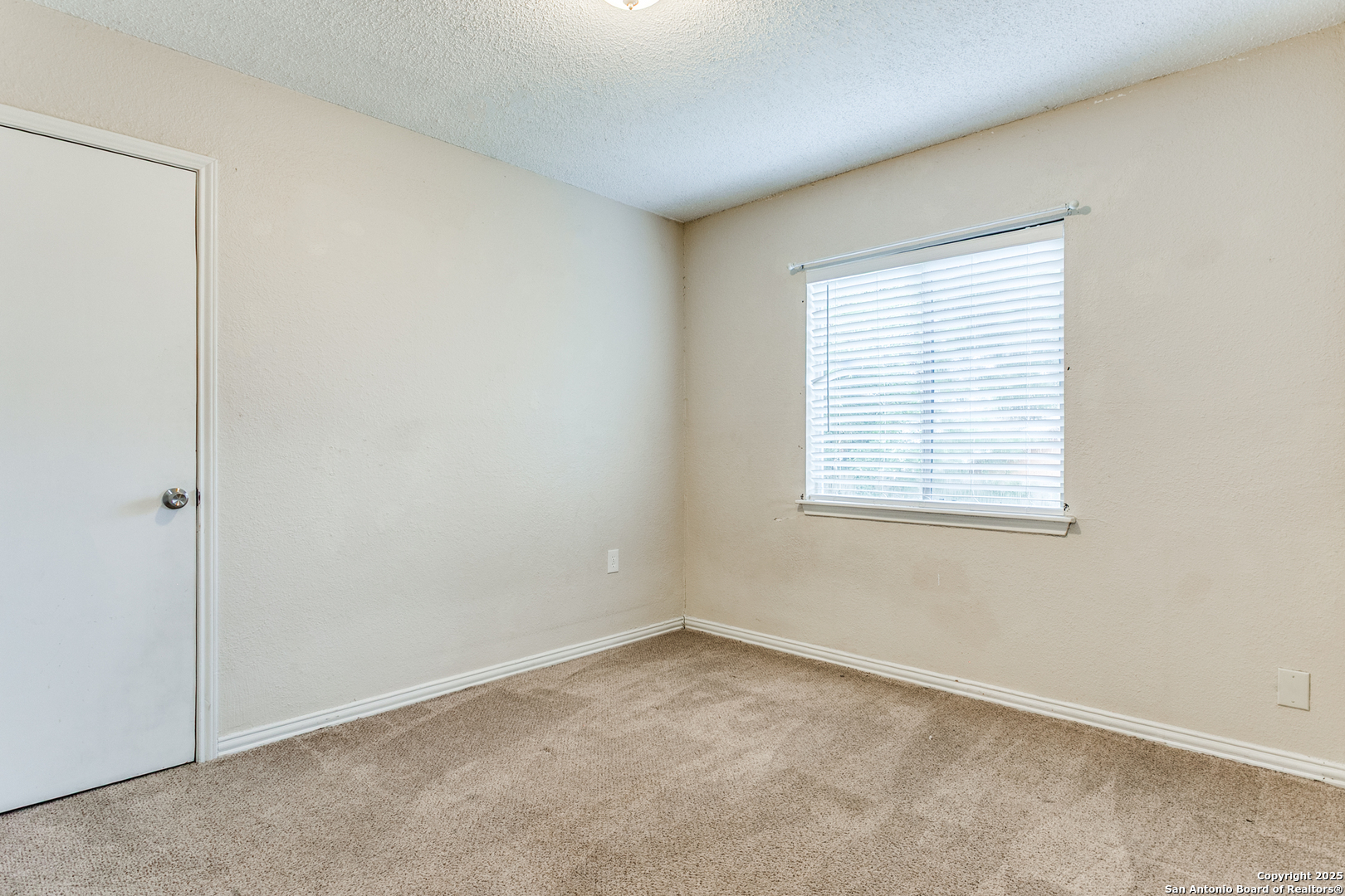 6815 Hillside Peak San Antonio TX 78233