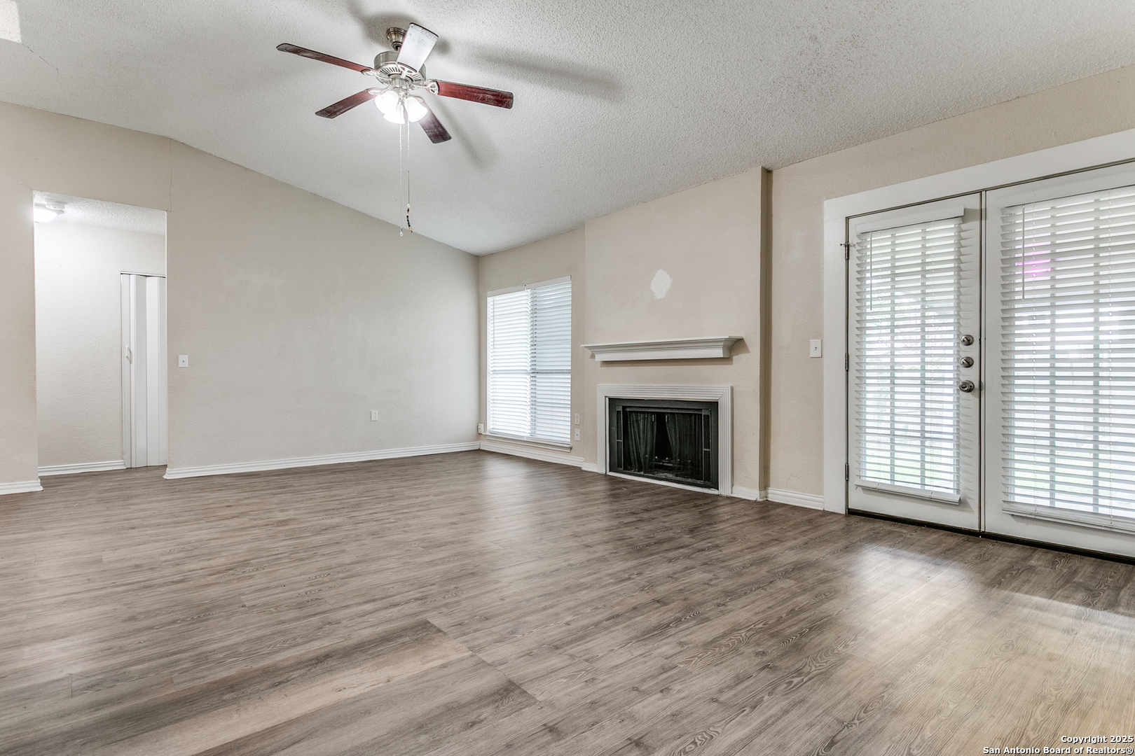 6815 Hillside Peak San Antonio TX 78233
