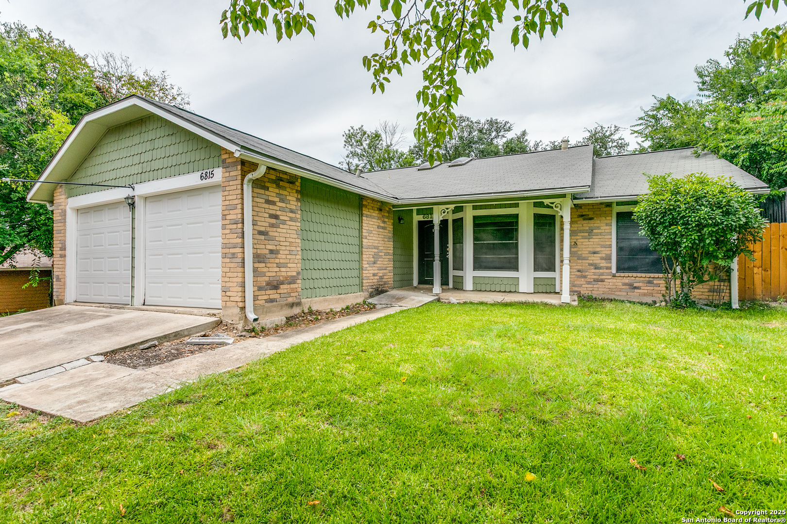 6815 Hillside Peak San Antonio TX 78233