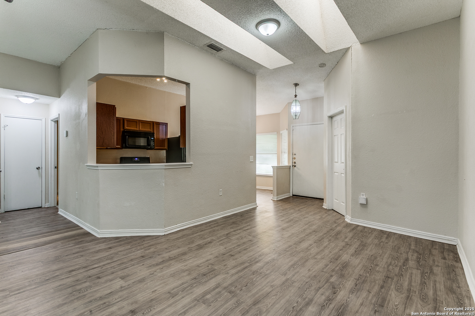 6815 Hillside Peak San Antonio TX 78233