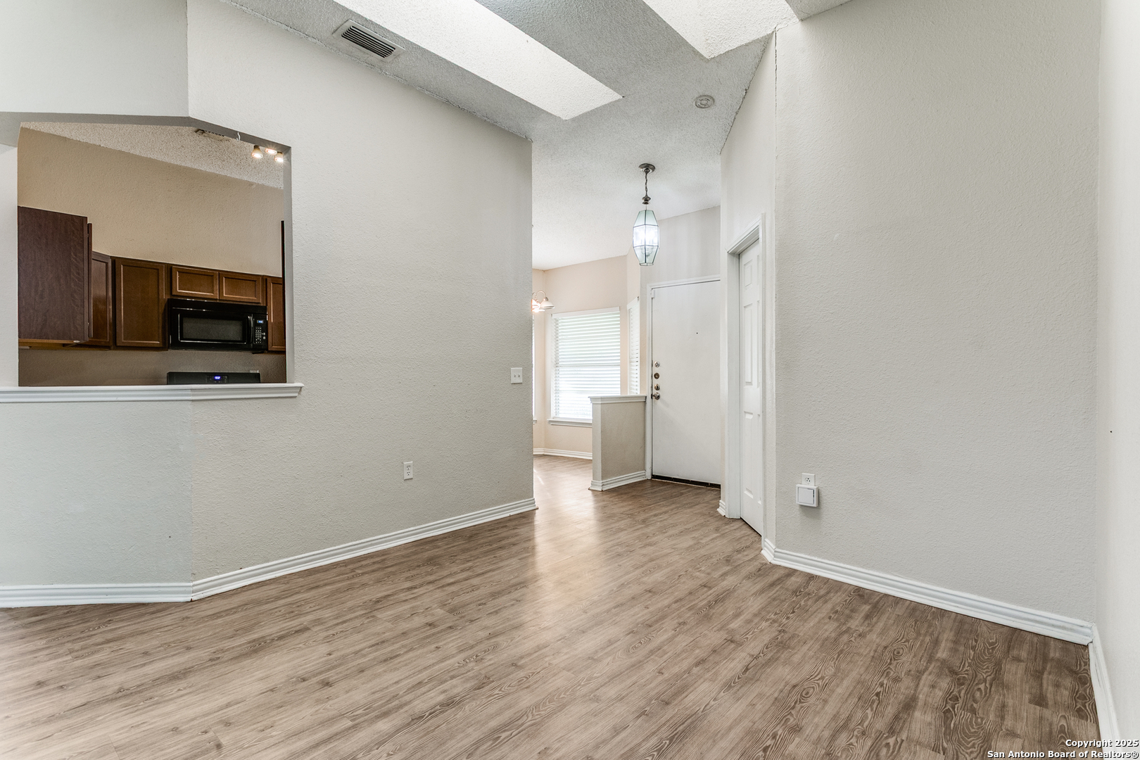 6815 Hillside Peak San Antonio TX 78233