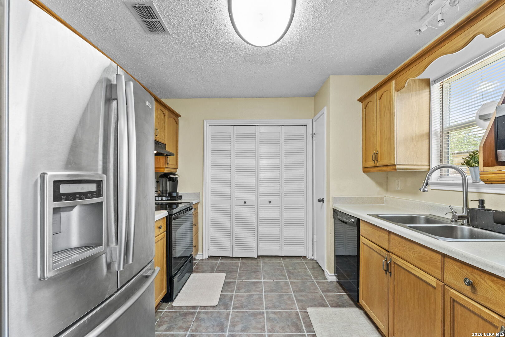 702 Garden Meadow Drive Universal City TX 78148