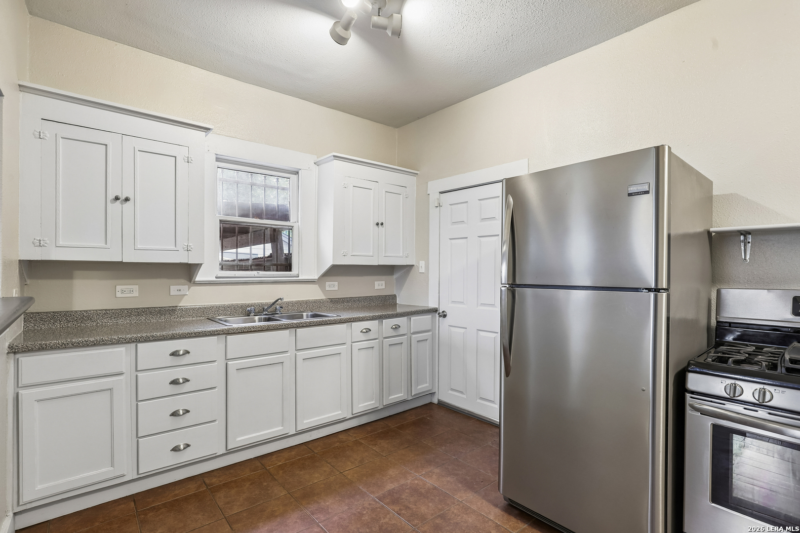 2310 N Sabinas Street San Antonio TX 78201